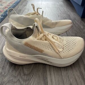 Brooks Glycerin Stealthfit 22 Cream/Rose Gold